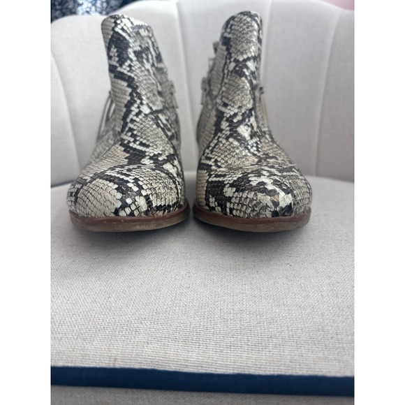 MIA‎ Women's Snakeskin Ankle Boots Side Zip Block Heel Pointed Toe Fashion - Picture 3 of 5